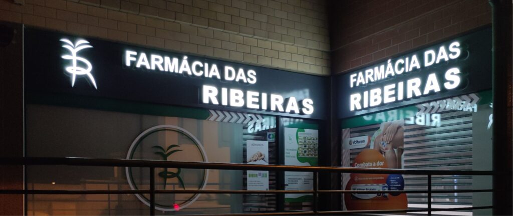 Farmácia das Ribeiras - Letras Monobloco