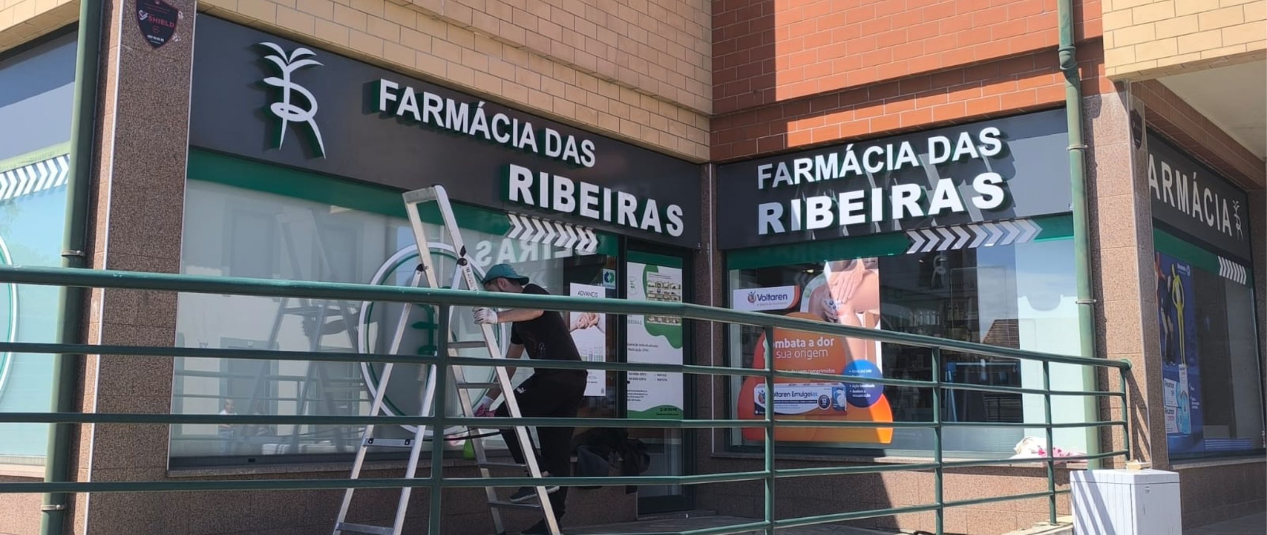Farmácia das Ribeiras - Letras Monobloco