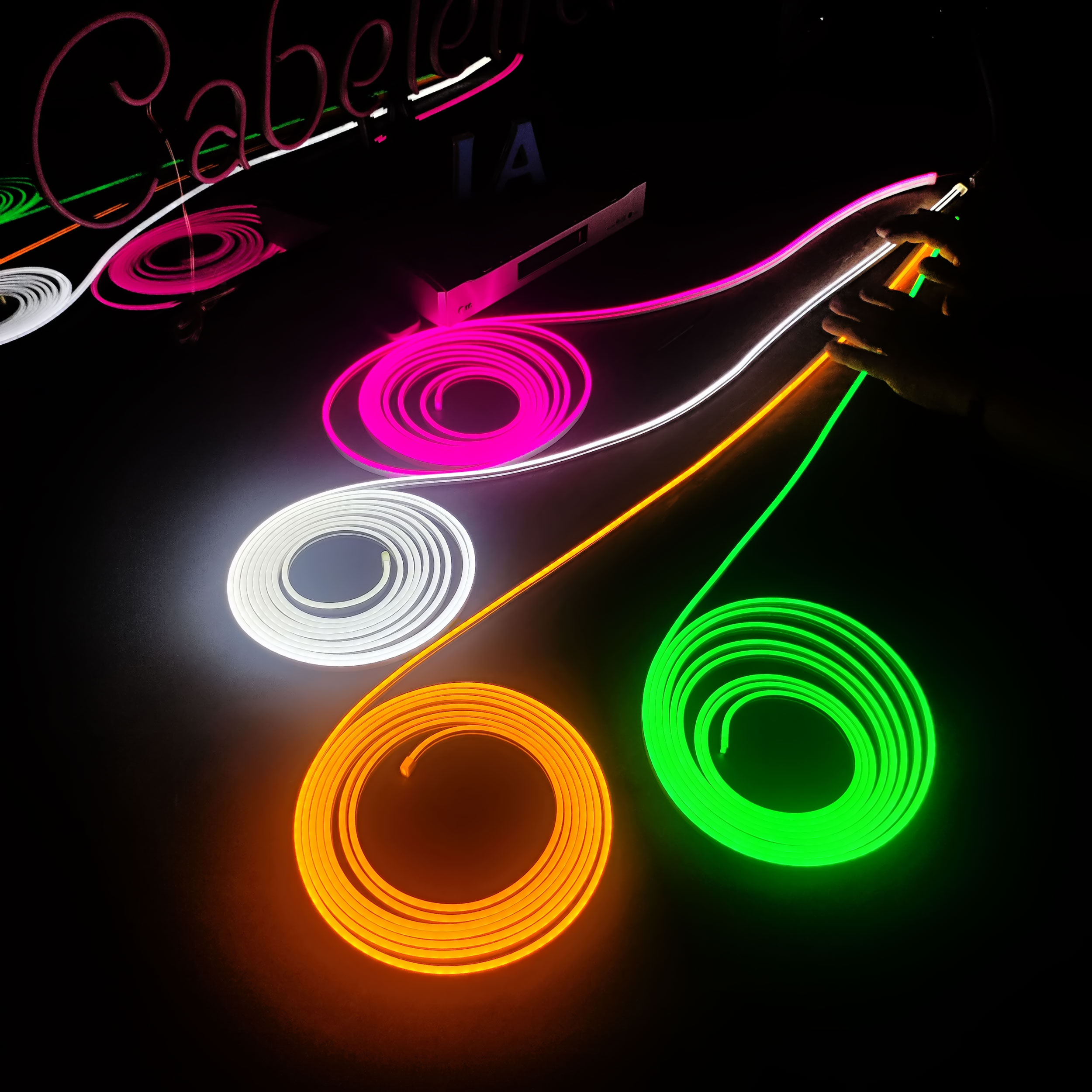 Reclamos com NEON LED