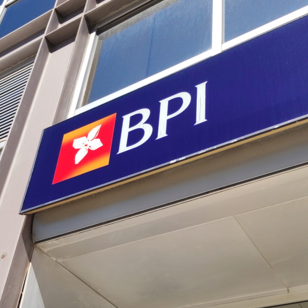 Reclamo Luminoso Banco BPI